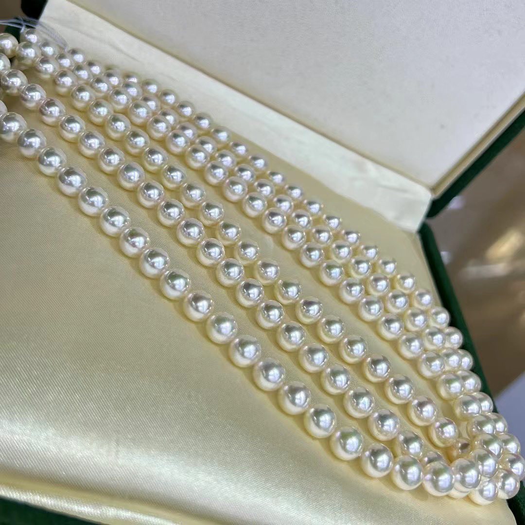 Platinum Color Akoya Pearls Necklace