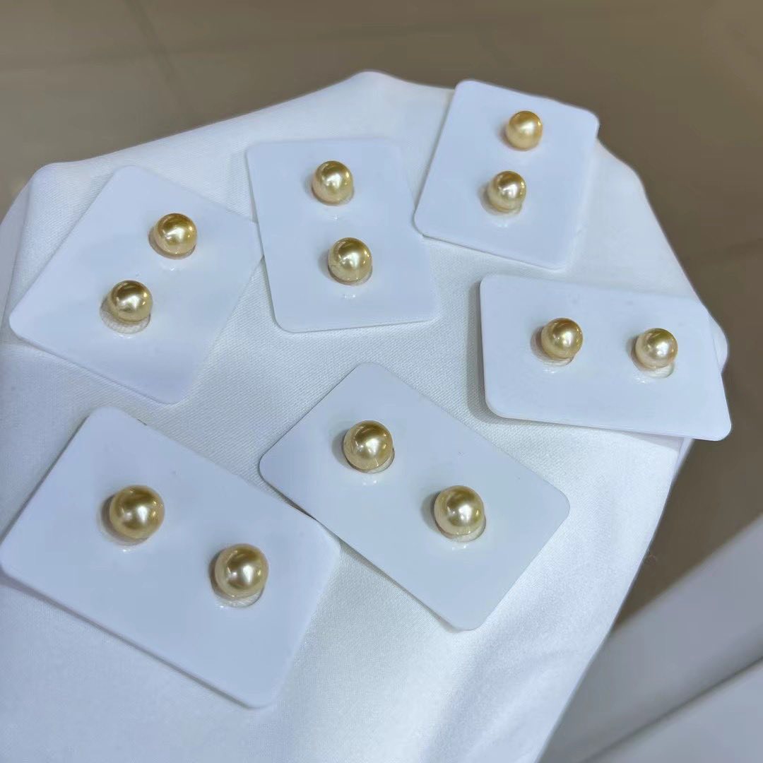 Rich Golden South Sea Pearls Earrings