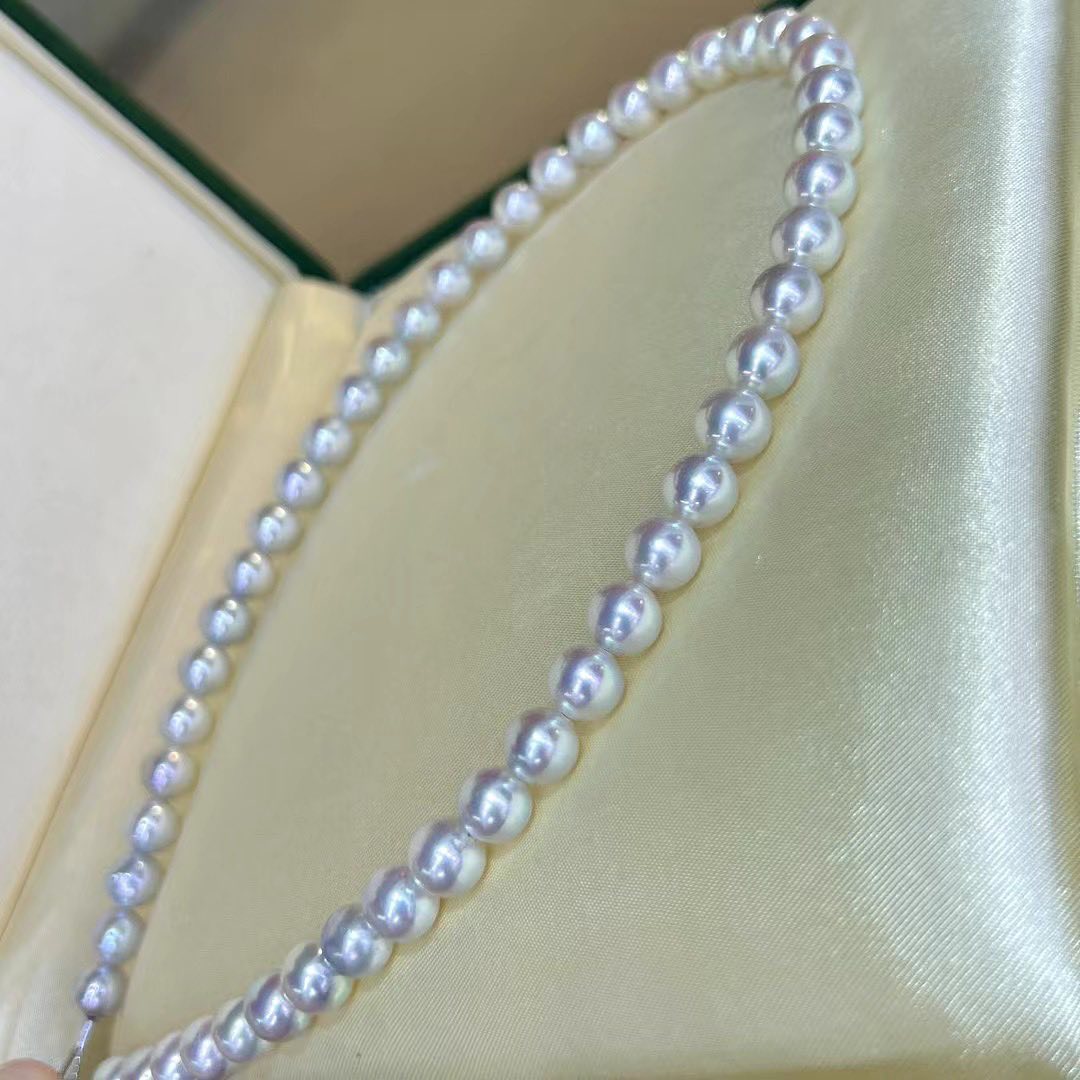 Silver White Akoya Pearls Necklace